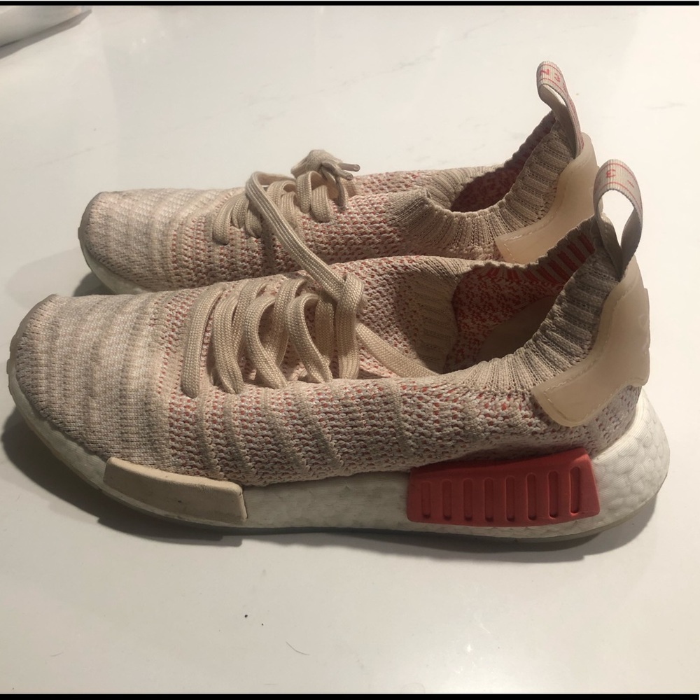 Size 8.5 women’s adidas primeknit boost